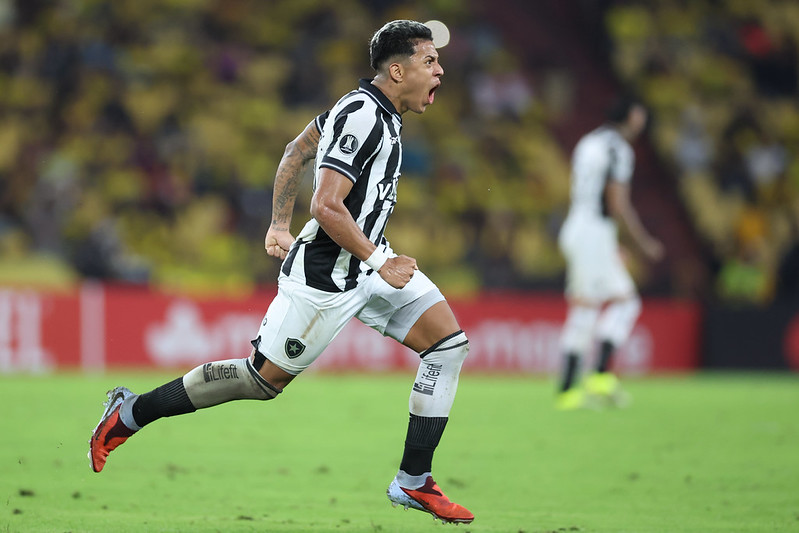 Fogão garantiu empate fora de casa - 