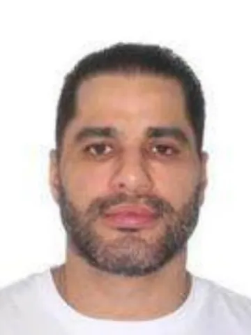 (O investigado, apontado como espião do empresário Daniel Vorcaro, estava detido na Superintendência Regional da Polícia Federal em Minas Gerais (MG) no âmbito da Operação Compliance Zero.)