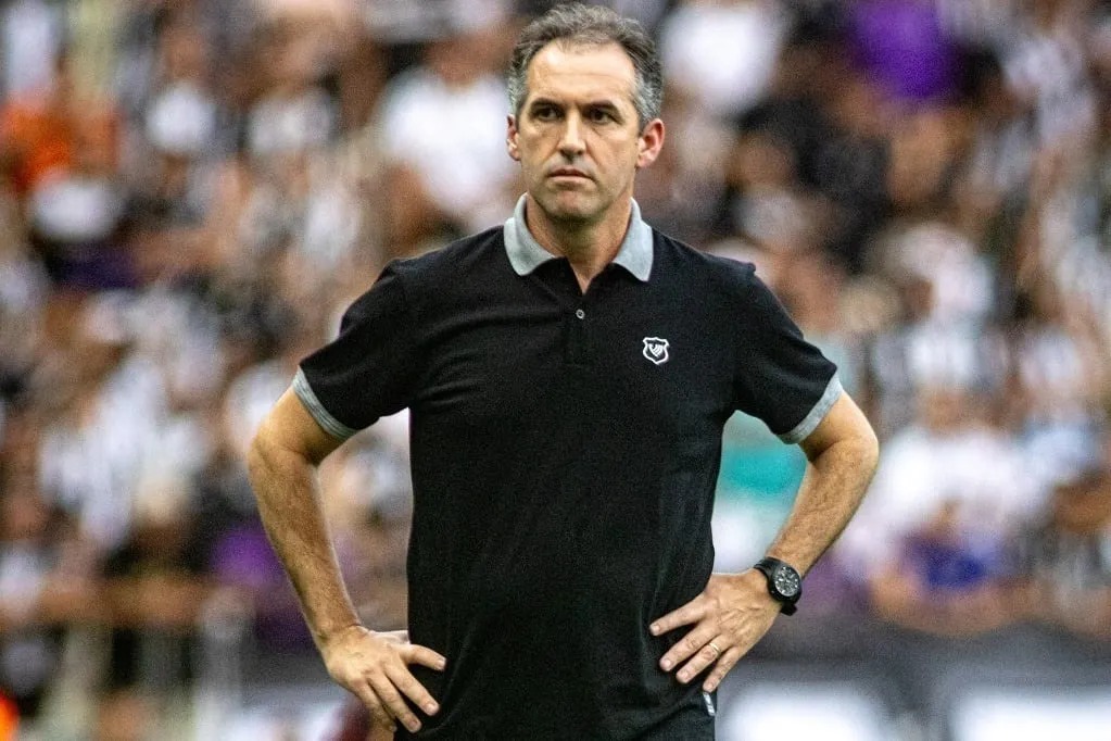 Treinador de 47 anos será oficializado pelo Leão em breve - 