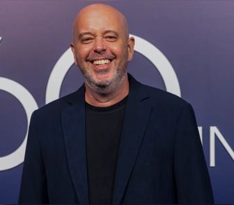 Imagem - Alex Escobar explica afastamento da TV Globo e revela problema nas cordas vocais