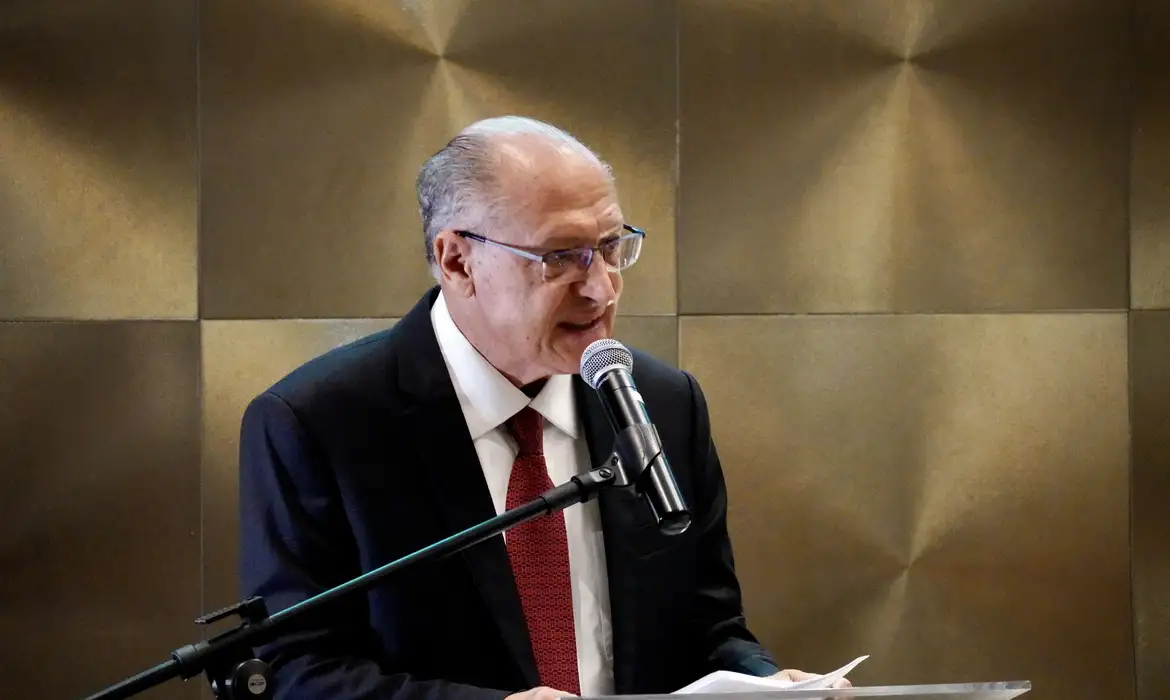 Imagem - Alckmin deixará ministério em abril, mas seguirá como vice