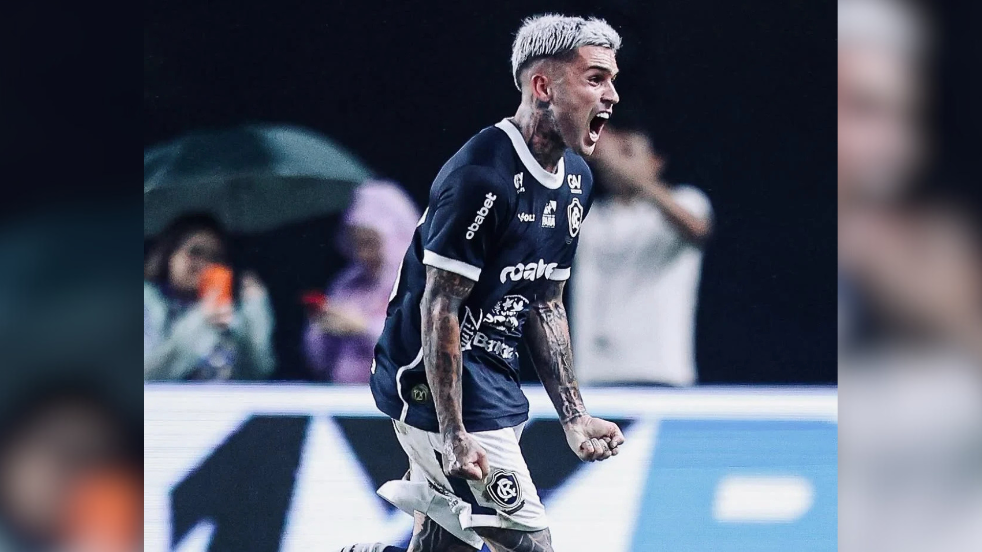 Clube converte punição do atacante em medida social e libera jogador para o jogo