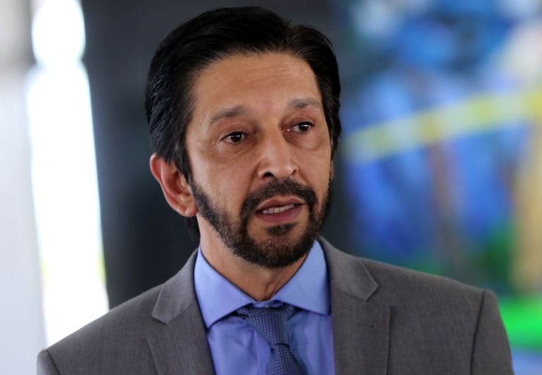 Agência ligada à SPTuris usou guias como cabos eleitorais de Nunes