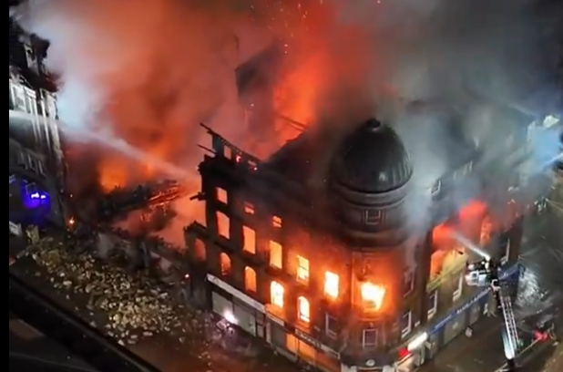 Incêndio atinge prédio histórico e paralisa principal estação de trem de Glasgow