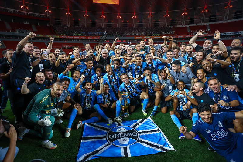 Imagem - Grêmio empata com o Inter no Beira-Rio e conquista o título do Campeonato Gaúcho