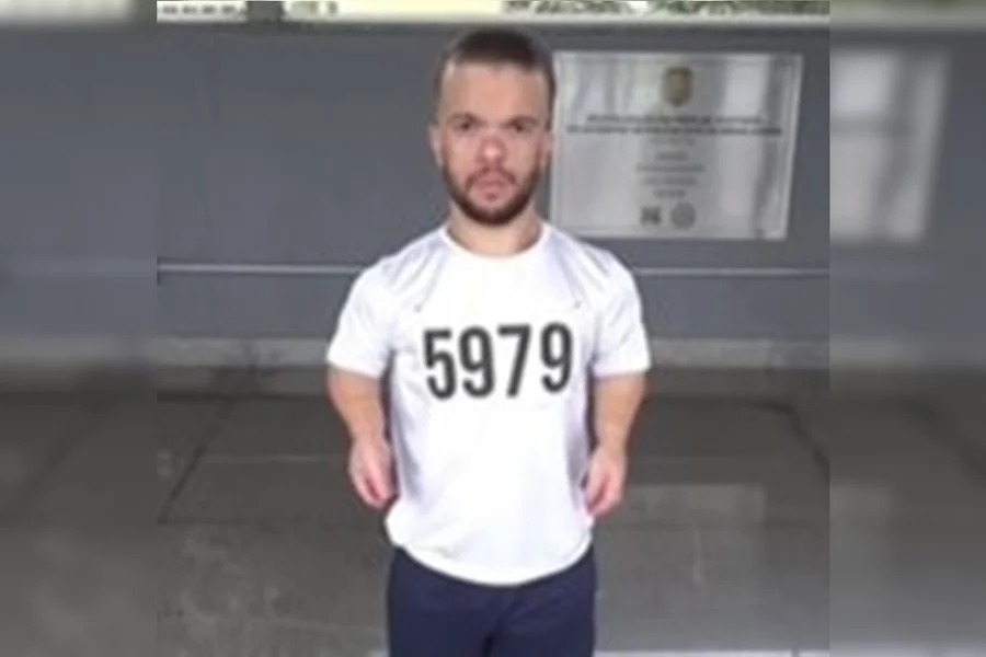 Segundo a polícia, o concurso, organizado pela Fundação Getúlio Vargas (FGV), oferecia 54 vagas, com 10% reservadas para pessoas com deficiência, conforme prevê a legislação