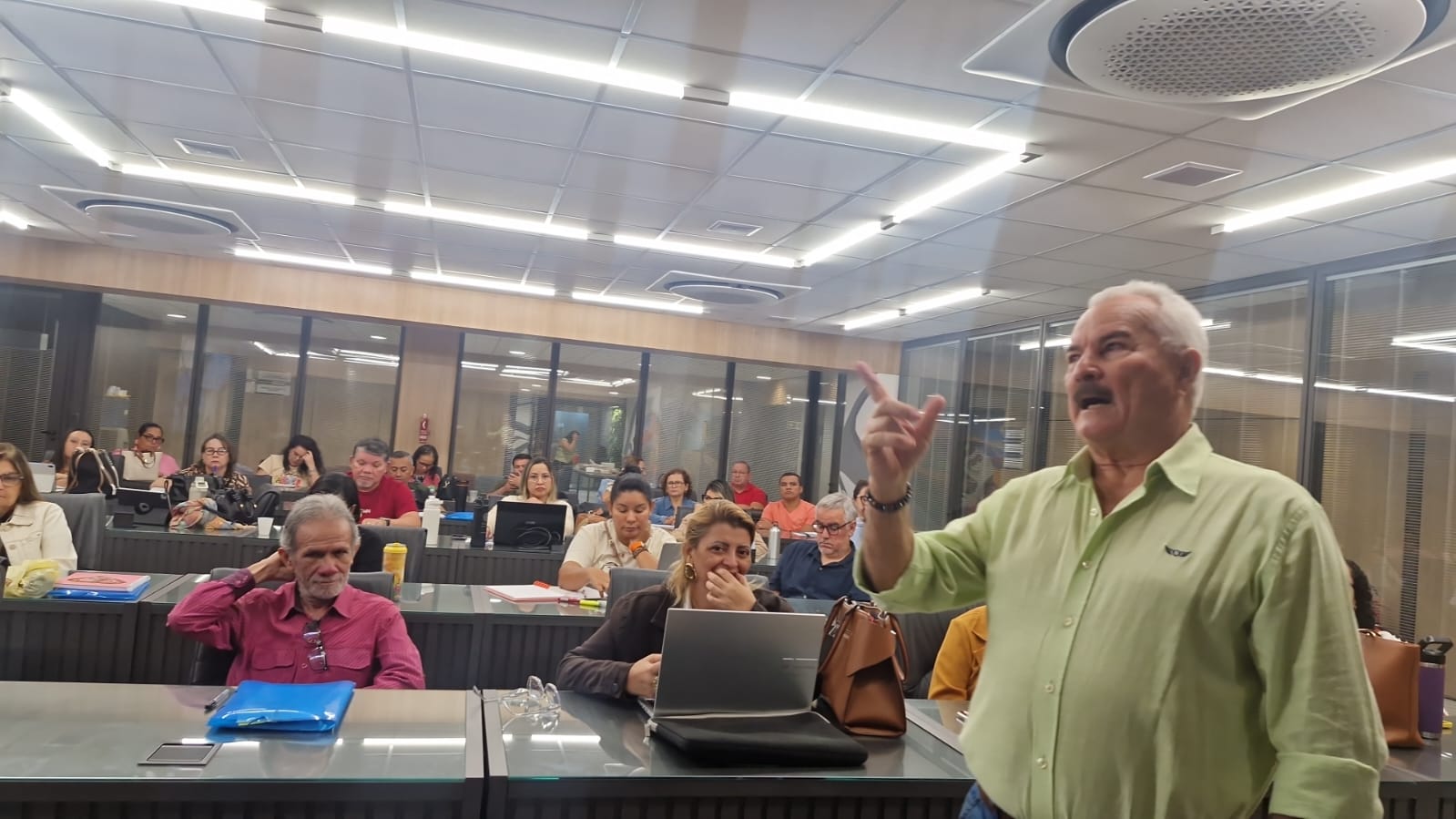 A elaboração das leis e os caminhos institucionais que transformam uma ideia em norma jurídica foram tema do módulo VI do curso de pós-graduação Lato Sensu em Especialização em Gestão Pública Legislativa.