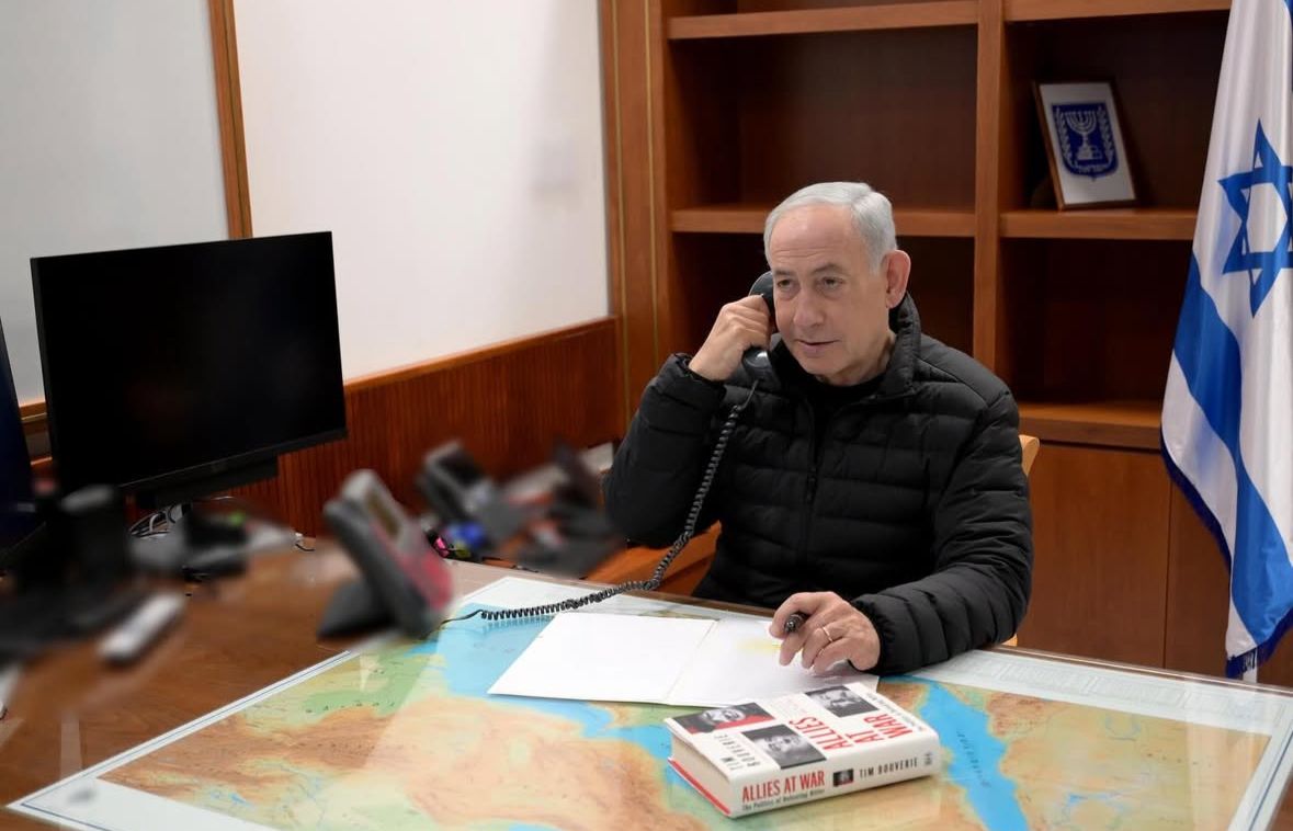 Netanyahu afirma que Israel está enfraquecendo o regime iraniano e indica novos ataques