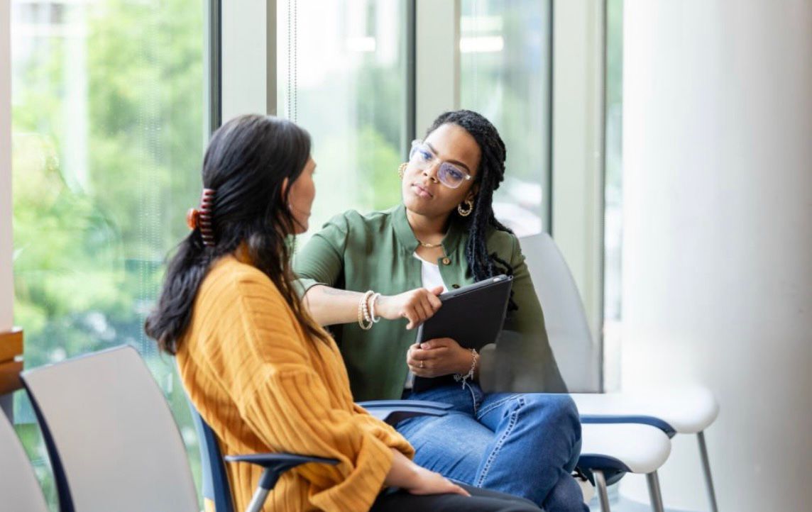 Atendimento psicológico gratuito amplia acesso à saúde mental em Belém.
