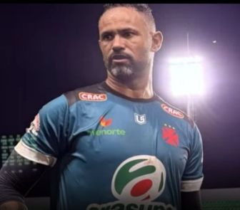 Imagem - Foragido, goleiro Bruno tem cartaz divulgado como procurado pela polícia