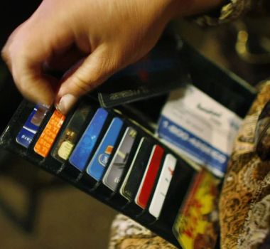 Imagem - Endividamento das famílias cresce entre quem ganha acima de 10 salários mínimos