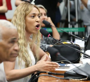 Imagem - MPF pede condenação de Ratinho e SBT por falas contra Erika Hilton