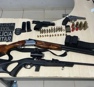 Imagem - Operação policial conjunta da PM e Polícia Civil apreende armas e munições em Igarapé-Miri