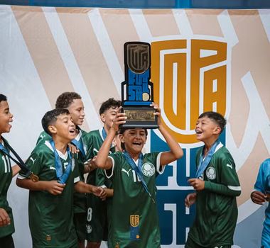Imagem - Equipe sub-11 do Palmeiras goleia Barcelona e conquista título nos EUA