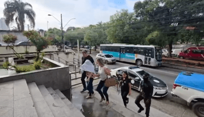 Advogada é presa suspeita de ajudar criminosos ligados a tentativa de latrocínio em Niterói