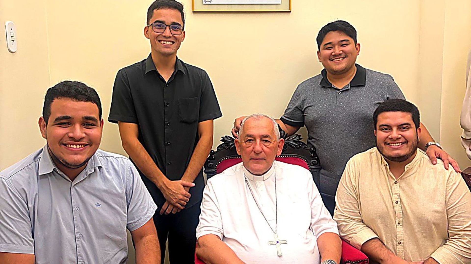 Imagem - Comissão do Jubileu de 60 anos do Seminário São Pio X entrega convite a Dom Alberto Taveira
