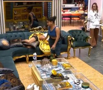 Imagem - Jonas se irrita após Milena peidar perto dele dentro da casa do BBB 26