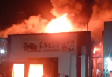 Vídeo: incêndio destrói loja de autopeças em distrito de São Félix do Xingu