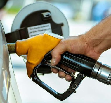 Imagem - Governadores rejeitam pedido de Lula e mantêm ICMS sobre combustíveis