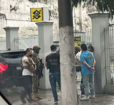 Imagem - PF prende trio suspeito de lavar dinheiro com contratos de órgãos públicos após saque de R$ 500 mil, em Belém