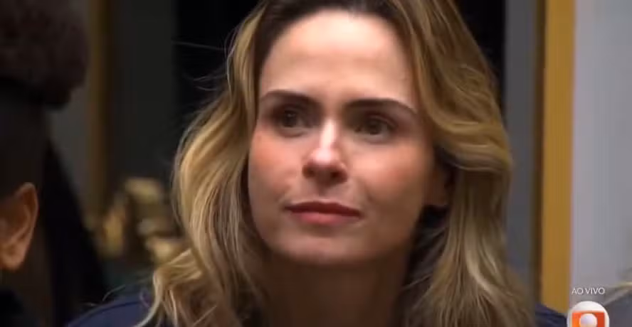 Tadeu cita discurso antigo de Bial para Ana Paula durante anuncio do eliminado 