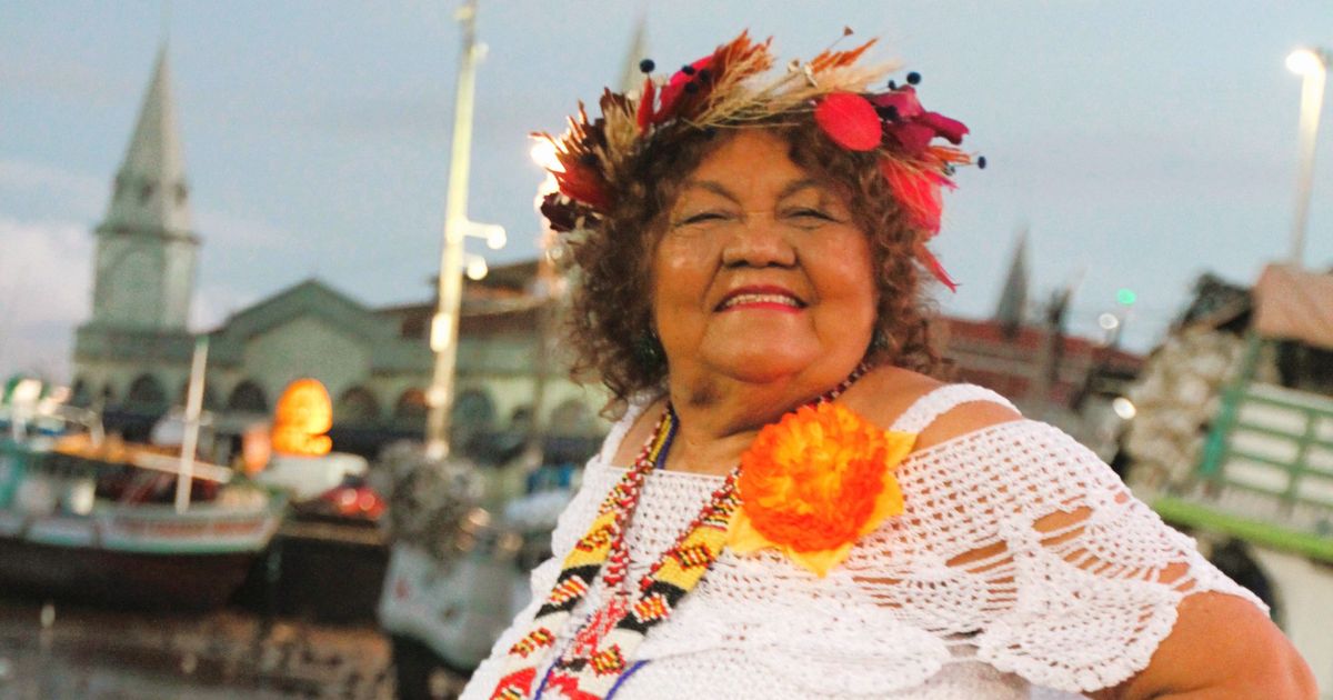 Após mais de um mês de internação, Dona Onete recebe alta hospitalar