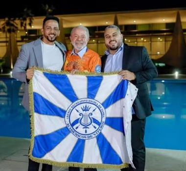 Imagem - TSE rejeita pedido do PL para investigar Lula por homenagem em desfile de escola de samba