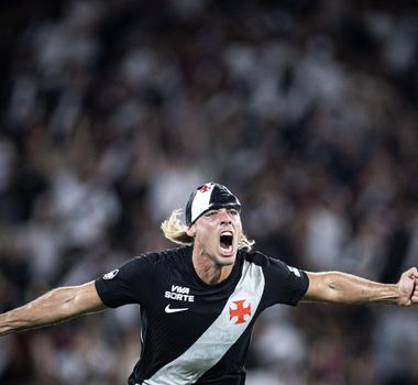 Imagem - Vasco vira e vence o Fluminense em clássico eletrizante no Maracanã
