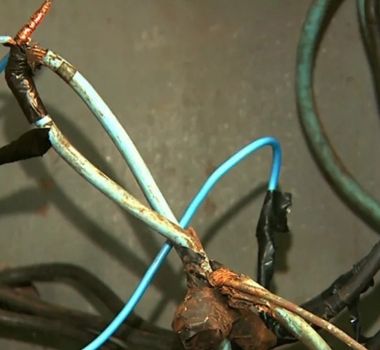 Imagem - ‘Vazamento’ de energia elétrica existe? Entenda como identificar esse desperdício silencioso