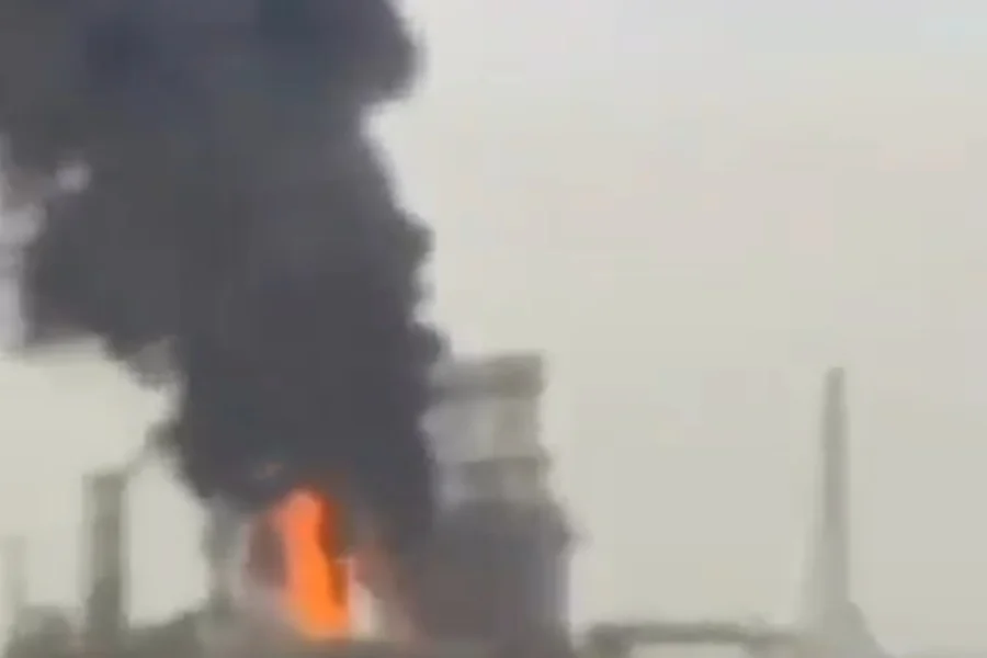 Ataques a instalações de petróleo e gás elevam alerta no Golfo Pérsico