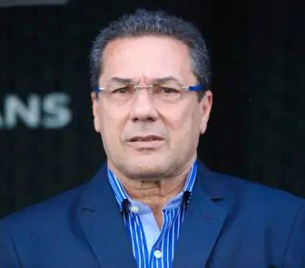 Imagem - Ex-técnico da Seleção, Vanderlei Luxemburgo é hospitalizado