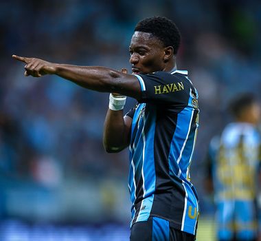 Imagem - Grêmio vence o Vitória e se aproxima do G4 do Brasileirão