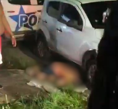 Imagem - Suspeitos atacam carro a tiros e deixam um morto e um ferido em Icoaraci