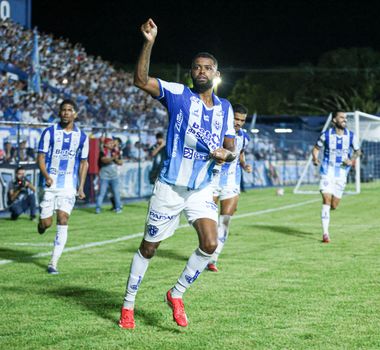 Imagem - Paysandu avalia futuro de zagueiro após afastamento por indisciplina
