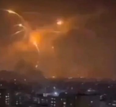 Imagem - Mísseis atingem Tel Aviv e deixam feridos em meio a troca de acusações entre Irã e EUA