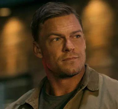 Imagem - Após polêmica com vizinho, Alan Ritchson reaparece e retoma rotina de trabalho