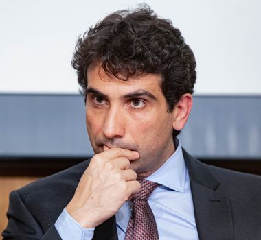 Imagem - Quase metade da população brasileira usa cartão de crédito, principal motor do endividamento no país