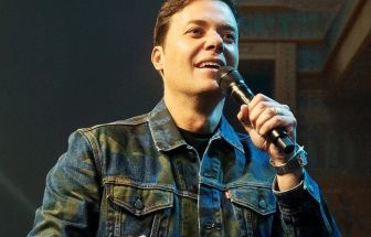 Senador orienta André Valadão a ficar nos EUA durante CPMI do INSS