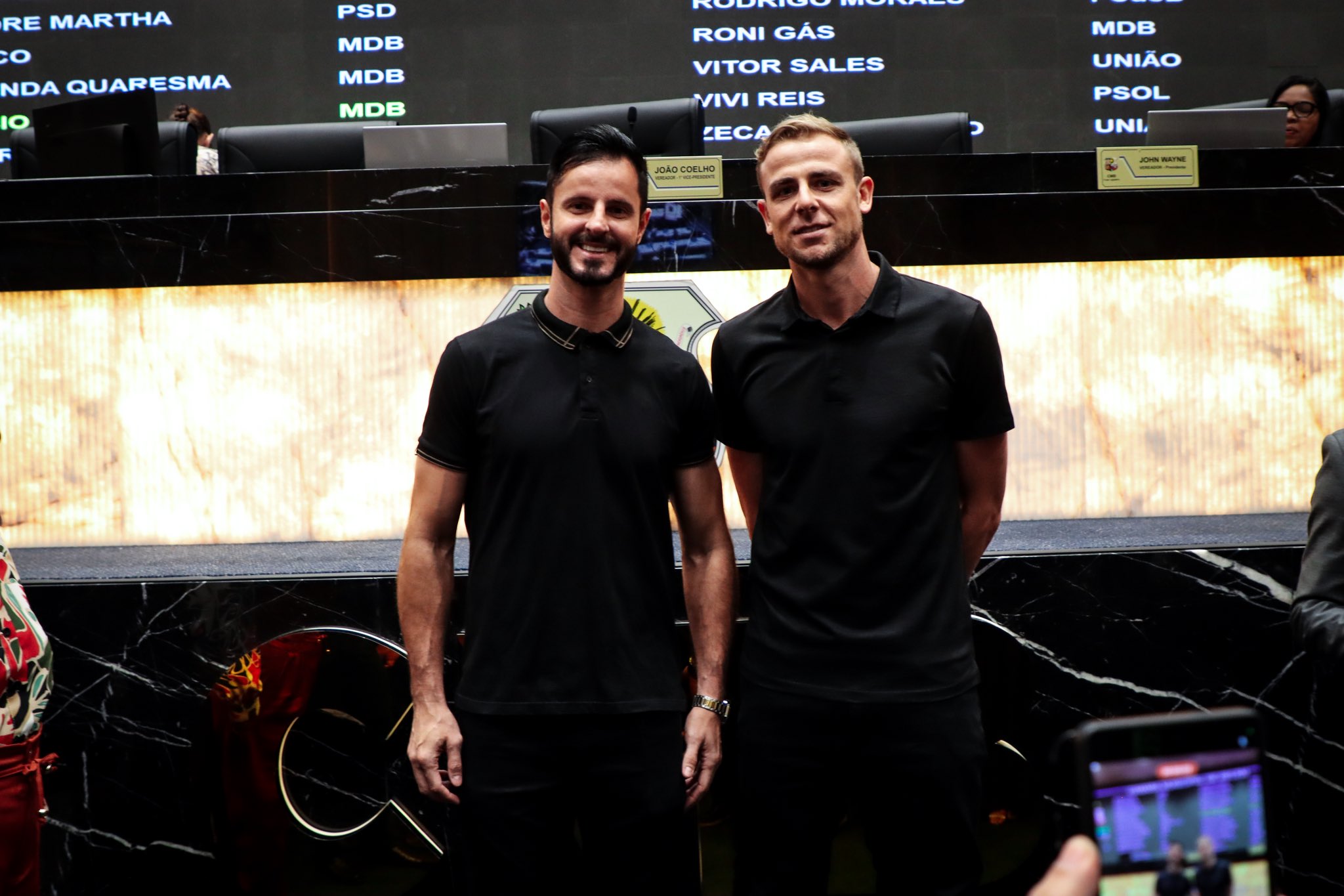 Goleiro e zagueiro ajudaram o Leão a conquistar o acesso à Série A - 