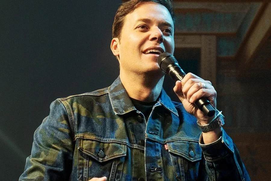 Senador orienta André Valadão a ficar nos EUA durante CPMI do INSS