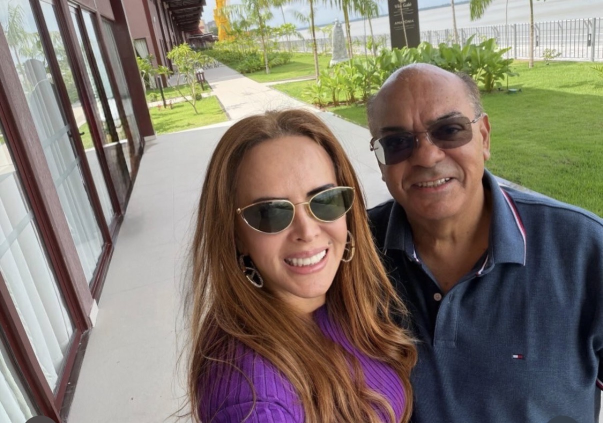 Nilson Pinto contou tempo nessa quarta-feira e foi, ao lado de sua Lena, devidamente, festejado pelos amigos. 
