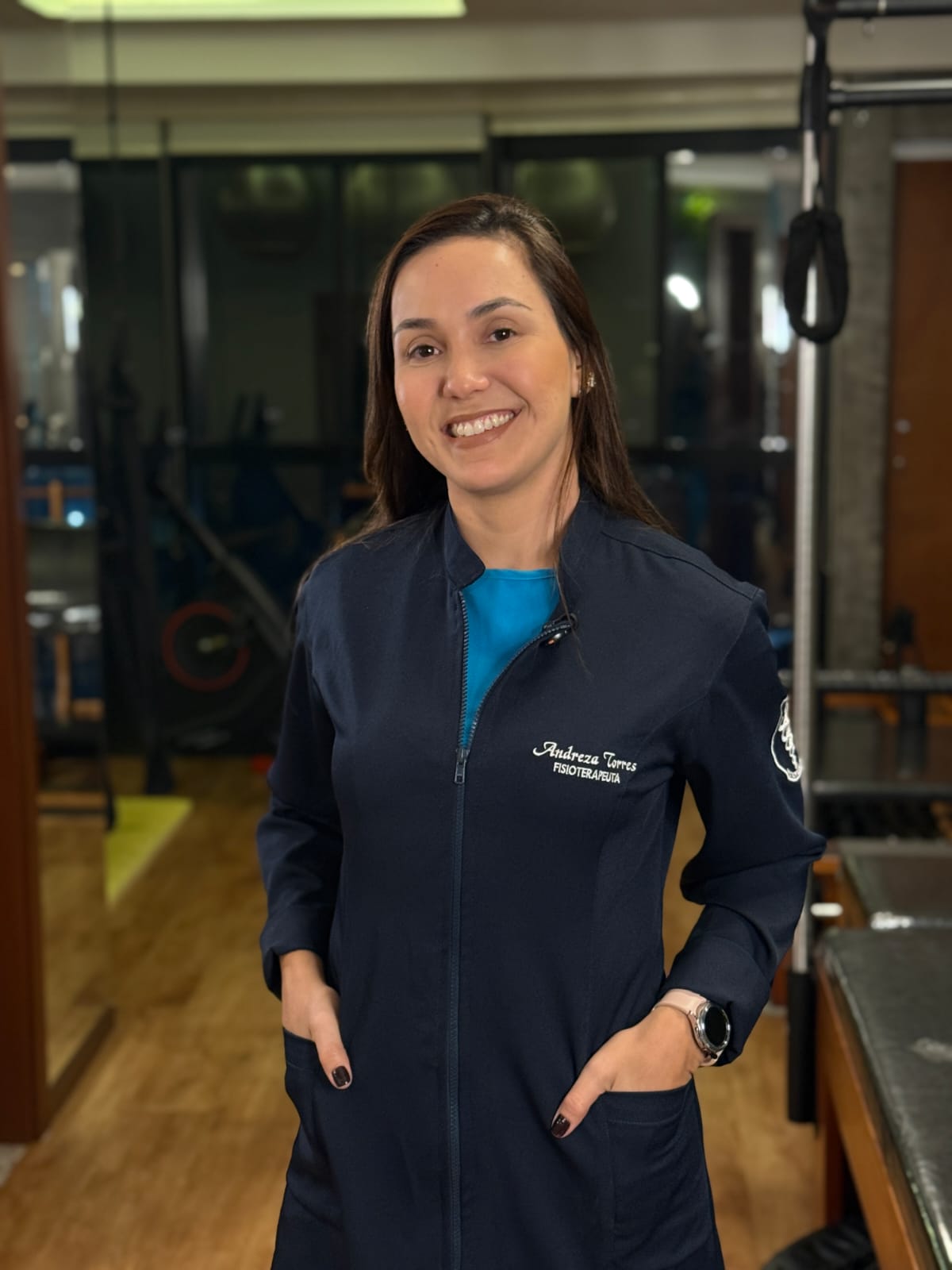 Andreza Cristiane Vilhena Torres Teixeira, com mais de 18 anos de atuação, alertou que dores frequentes no corpo não devem ser ignoradas