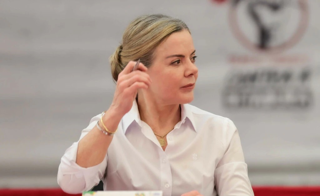 Segundo ela, o presidente Luiz Inácio Lula da Silva deve definir seu substituto até o fim da semana