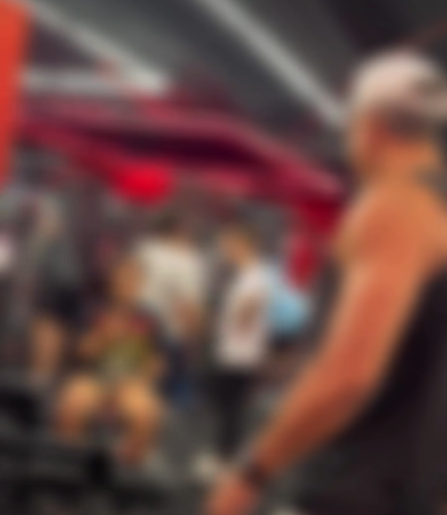 Confusão foi registrada em vídeo por testemunhas. 