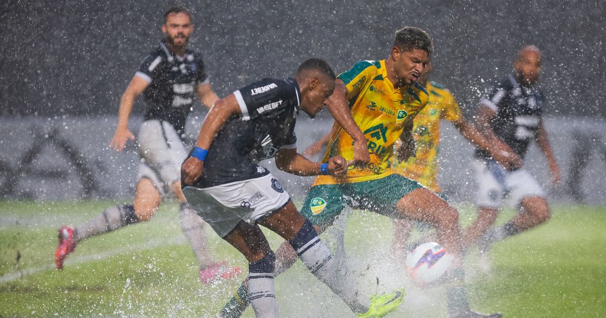 Clube do Remo x Roraima pela Copa Norte. —