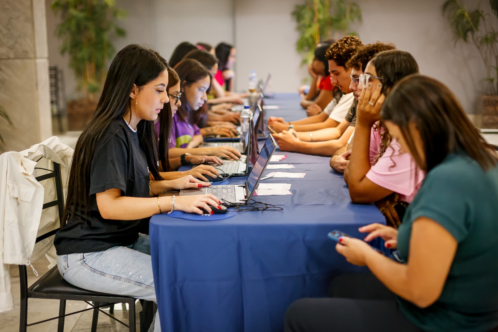 A seleção abrange todas as cidades do estado onde o programa é implementado, incluindo áreas urbanas e rurais. —