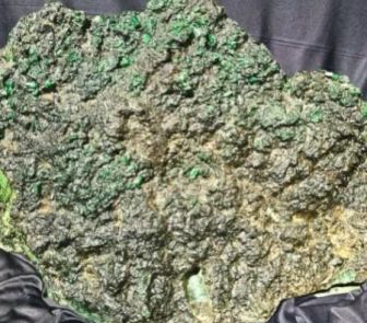 Imagem - Esmeralda de 142 kg vai a leilão com lance inicial de R$ 79,8 milhões