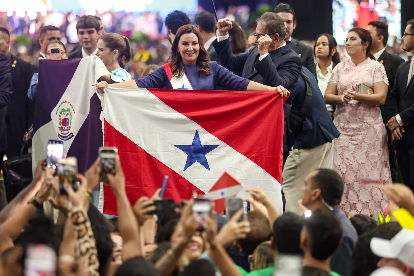 Imagem - Hana Ghassan exalta simbolismo e responsabilidade da nova função; ‘Uma mulher à frente do 2º maior estado do Brasil’