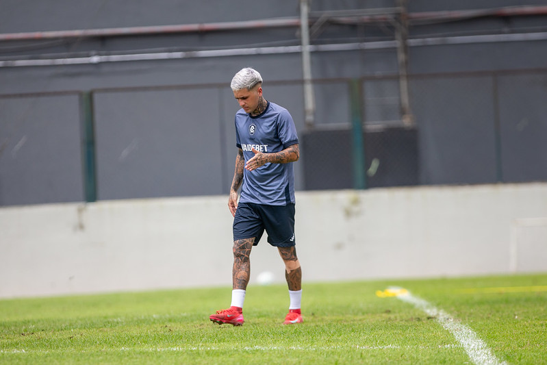 Camisa 33 foi liberado pelo departamento médico azulino - 
