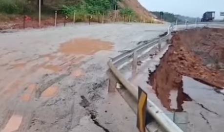 Imagem - Trecho da BR-422 volta a apresentar problemas após chuvas no sudeste do Pará